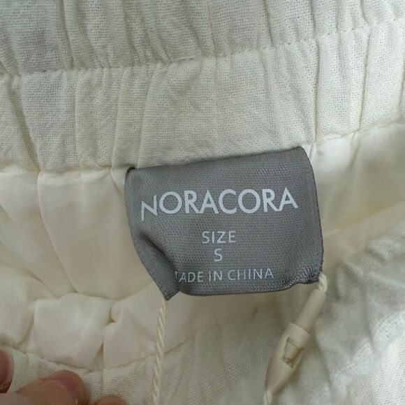 Noracora Women’s Small Cream Button Pants Ankle Minimalist Capsule New - Picture 3 of 6